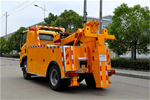 台前高速路拖车费